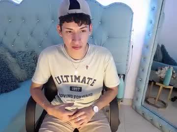 matteo_white1 - Live Performer