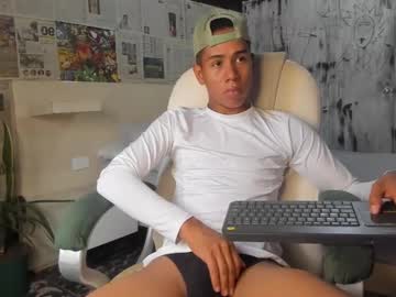 ray_100000 - Live Performer