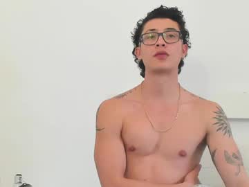 sebas_1122 - Live Performer