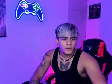 _demon1, Age 22, M – Bigcock & Muscle - Live Performer