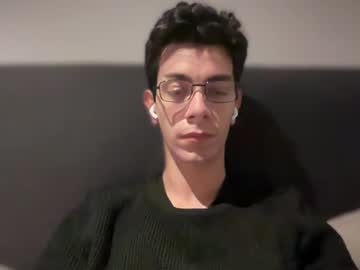 _shadowfox_, Age 26, M – Latino & New - Live Performer