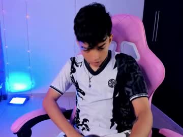 aangel18 - Live Performer