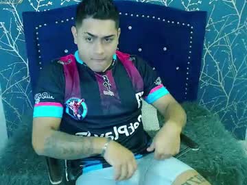 Aaronn_12, Age 26, M – Muscle & Uncut - Live Performer