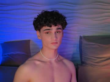 adam_21cm - Live Performer