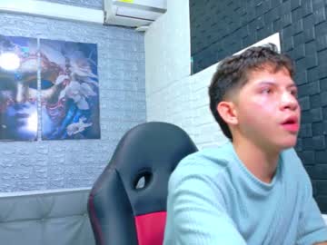 adrian_miranda - Live Performer