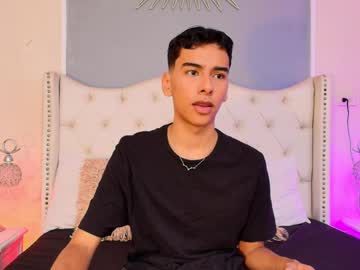 Aiden_royce, Age 20, M – New & Bigdick - Live Performer