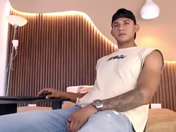 Aiden_steel, Age 20, M – Muscle & Bigcock - Live Performer