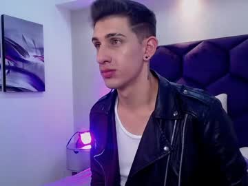 Aidenstone_, Age 23, M – New & Latino - Live Performer