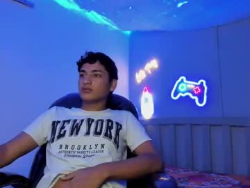 Alamgrey_, Age 19, M – Teen & Twink - Live Performer
