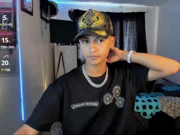 Alejoo_storms, Age 19, M – Naked & Femboy - Live Performer