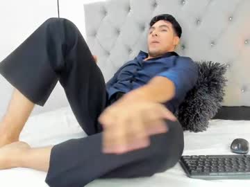 alessandro_romanov - Live Performer