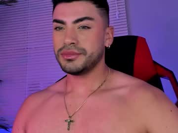 Alexander_diiaz, Age 24, M – Lovense & Squirt - Live Performer