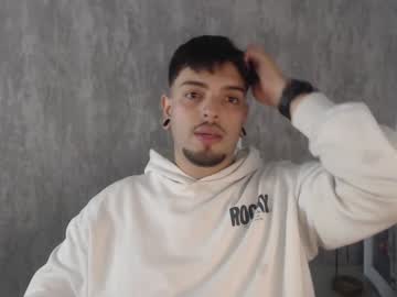 Andruwolsom, Age 23, M – Bigcock & Lovense - Live Performer