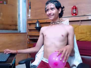Andy_staar18, Age 20, M – Femboy & 18 - Live Performer