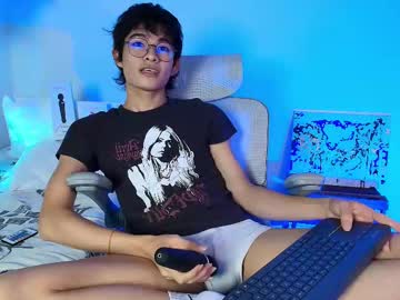 Anky_xx, Age 18, M – Lovense & Skinny - Live Performer