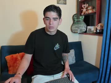 ares_johnsonn - Live Performer