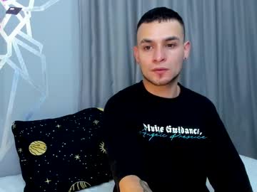 aron_santoro1 - Live Performer