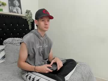 ashton_craig - Live Performer