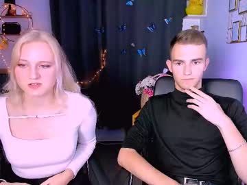 Astren_villo, Age 19, M – Feet & Blonde - Live Performer