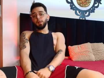 Axel_stonn, Age 29, M – Muscle & New - Live Performer