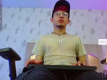Axel_tay1, Age 18, M – Skinny & Twink - Live Performer