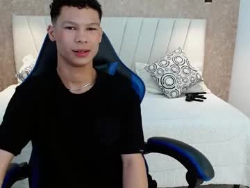 Billi_till, M – Shy & Asian - Live Performer