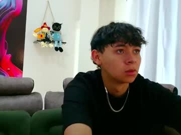 Bluewolf247, M – 18 & Gay - Live Performer