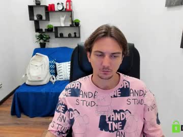 Brave_13, Age 25, M – Bigcock & New - Live Performer