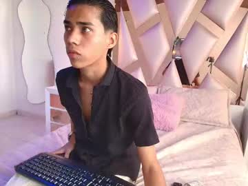 Camilo_nom, Age 18, M – Feet & Gay - Live Performer