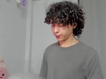 cherry_boy_18 - Live Performer