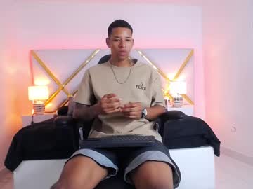 chirs_brown - Live Performer
