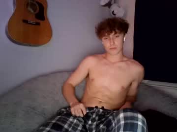 Chri_i, Age 19, M – Collegeboy & Bwc - Live Performer