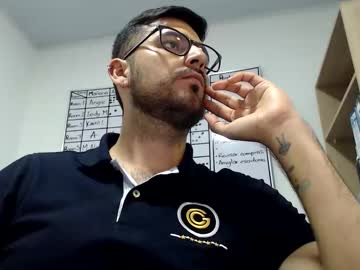 Chrisgrey96, Age 29, M – Latin & Gay - Live Performer
