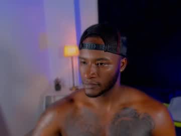 Chrstian_lewys1, Age 23, M – Muscle & Ebony - Live Performer