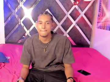 Clarent_brown, Age 19, M – Twink & Latino - Live Performer