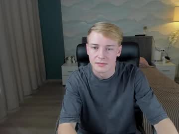 Cole_gold, Age 25, M – Twink & Muscle - Live Performer