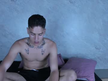 Couplehot__1, Age 25, M – Natural & Cum - Live Performer