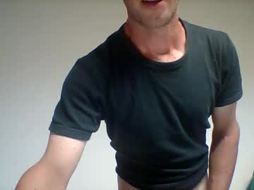 Crissstrokesxxx, Age 30, M - Live Performer