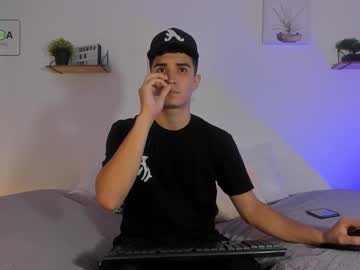 Daniel_gray_, Age 19, M – Bigcock & Cum - Live Performer