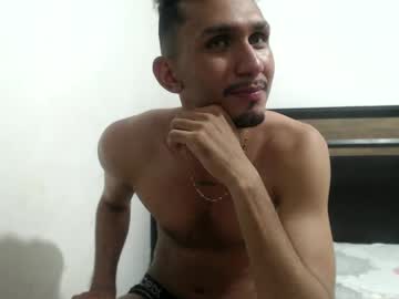 Daniel_long_cock, Age 24, M - Live Performer
