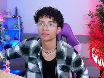 Darkx_x, Age 22, M – Hairy & New - Live Performer