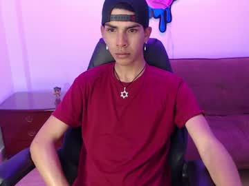 David_925_, Age 22, M – Latino & Young - Live Performer