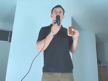 deus_belli - Live Performer
