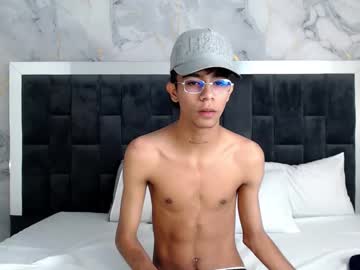 dikey_18 - Live Performer
