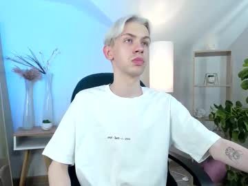 Dilan_skiba, Age 18, M – Bigcock & Young - Live Performer