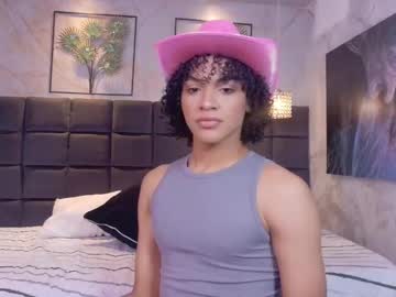 Eboneycurly, M – Gay & Femboy - Live Performer
