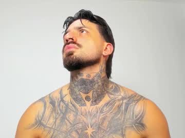 Enzoaren, Age 24, M – Latino & Muscle - Live Performer