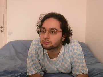 Eren_jaeger2000, Age 25, M – Uncut & Young - Live Performer