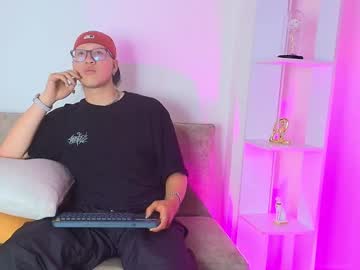 Eroslover7, M – New & Bigass - Live Performer