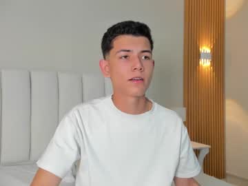 Fireguy_99, Age 18, M – 18 & Gay - Live Performer